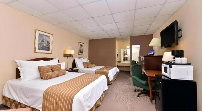 Americas Best Value Inn & Suites Victoria Exterior photo